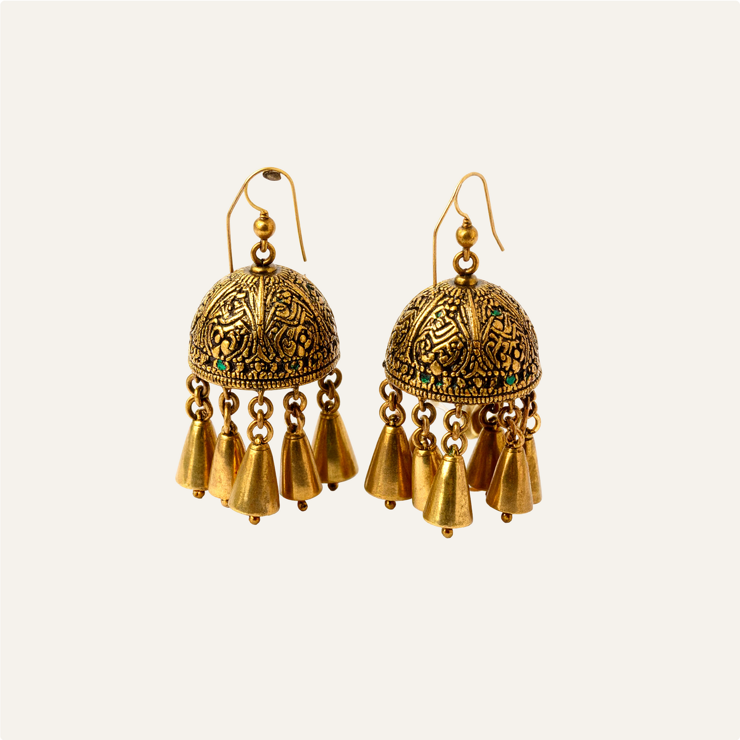 Liora Jhumkas